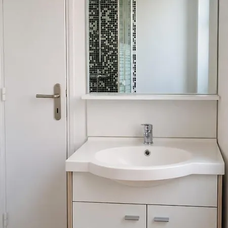 By O&h Partners - Lepure *